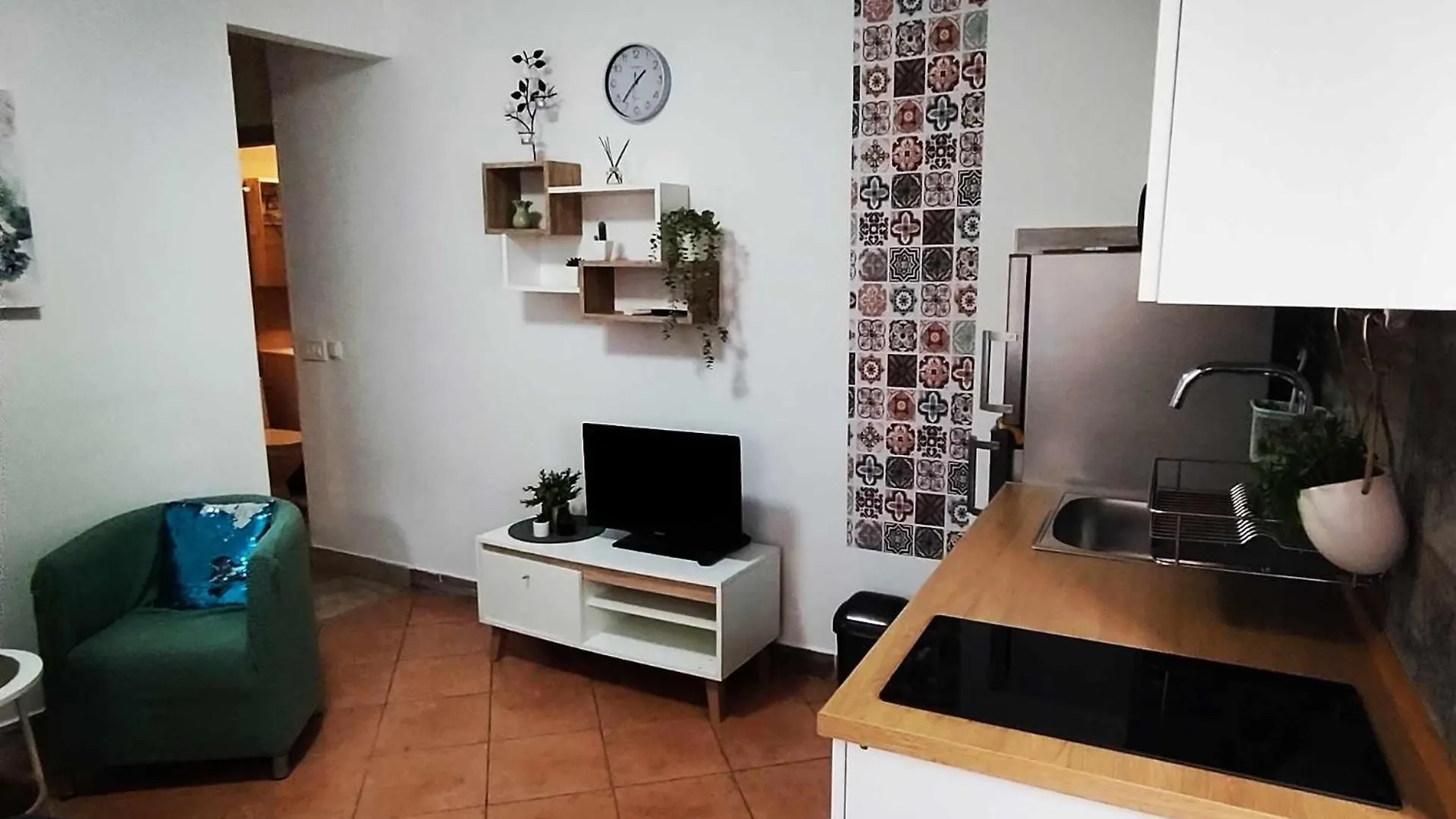 Apartment Nona Cres 0*,  Croatia